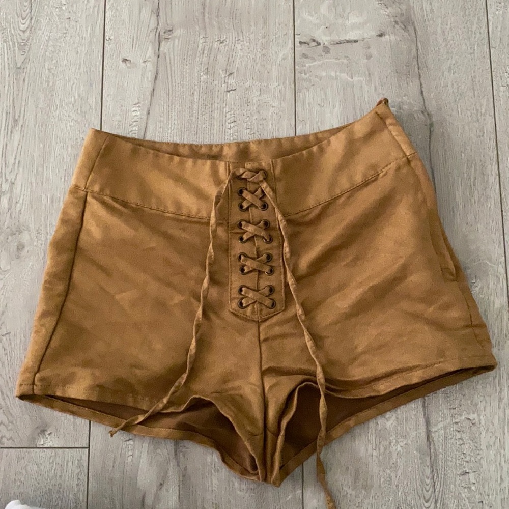 tie up brown high-waisted shorts